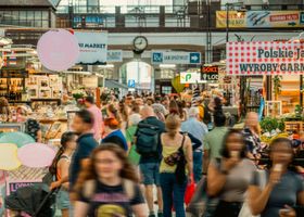 A First-Timer's Guide to Food Hall Nights